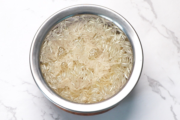 basmati rice is soaked in water